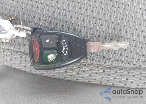 2007 Jeep Commander Sport from USA, damaged, VIN 1J8HG48K57C632828